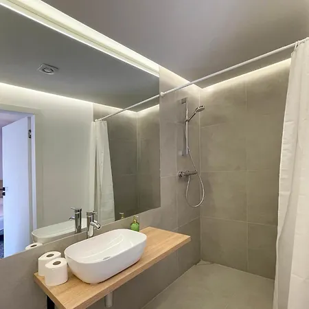 Amare Guest house *