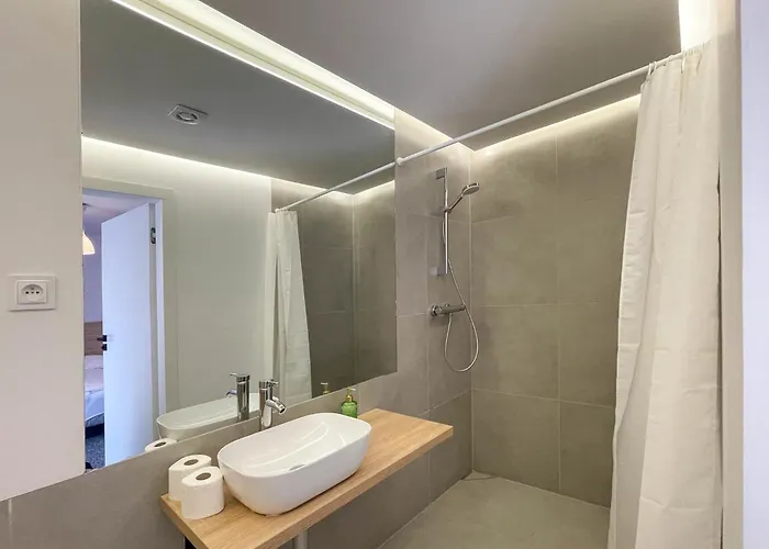 Amare 게스트하우스 3*