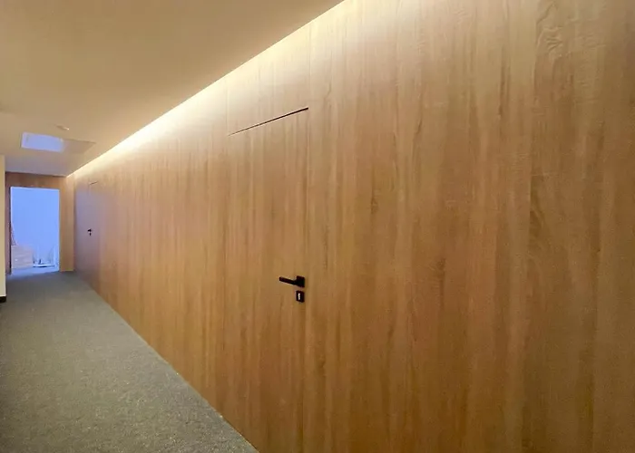 Amare 포비에로보